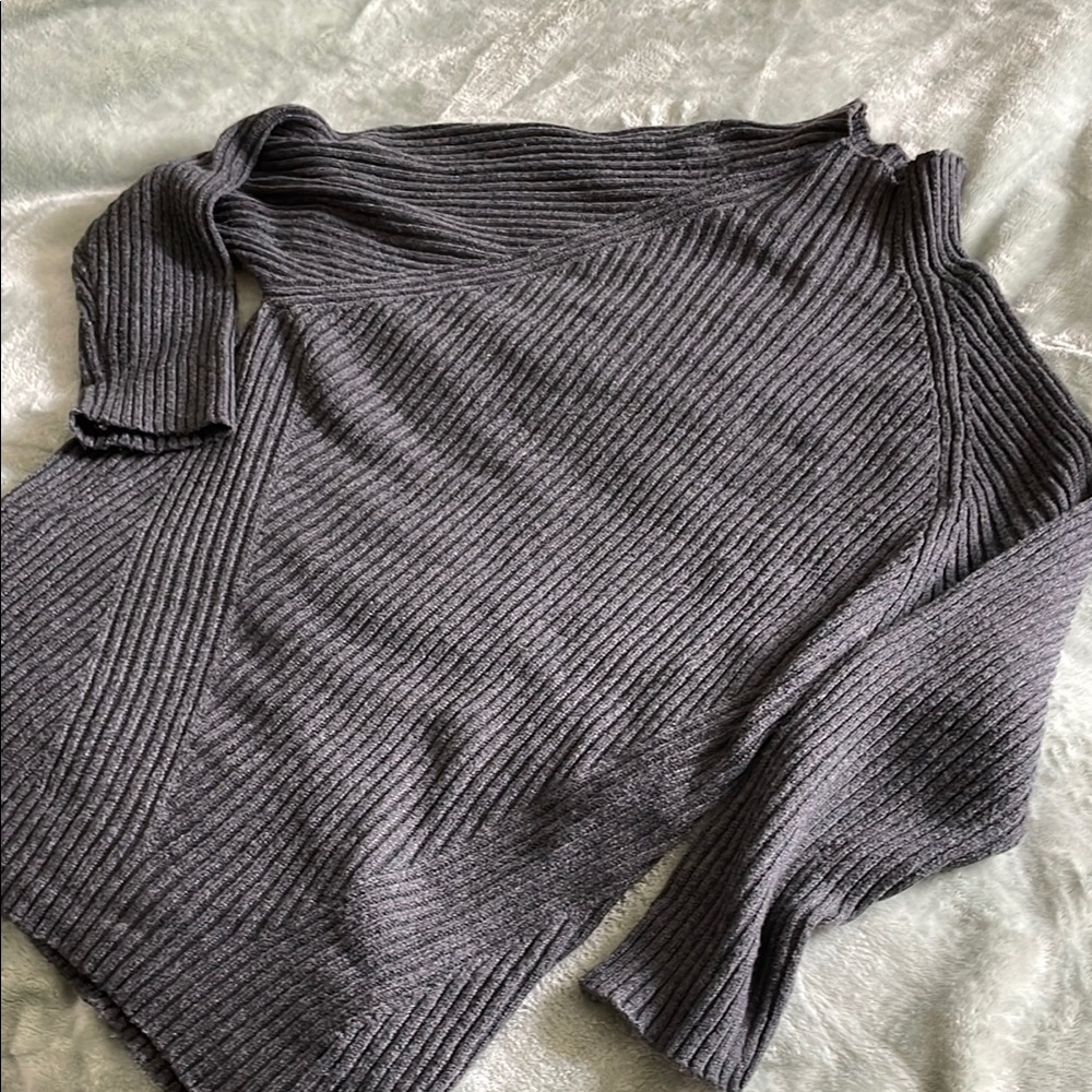 Gray Ribbed Sweater - Picture 2 of 3